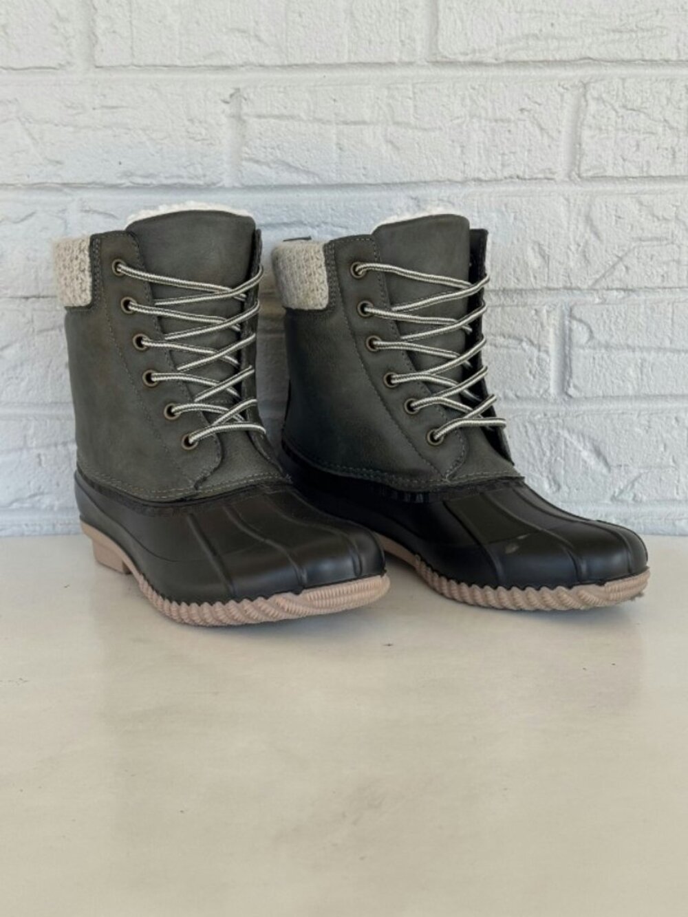 Magellan Mid Sweater Duck Boots Women's 8